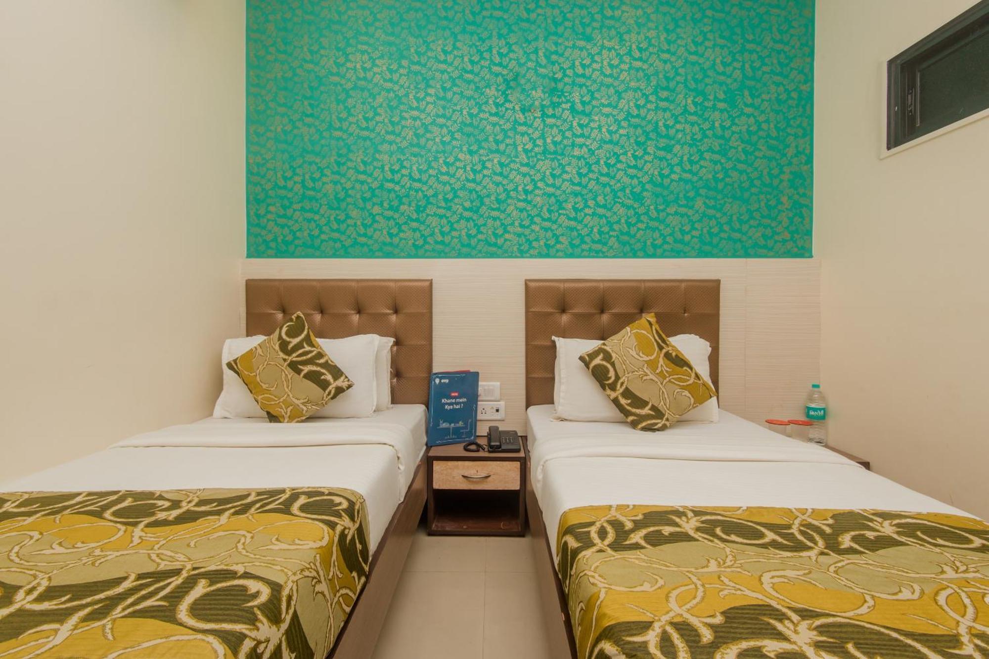 O Golden Nest Near Chhatrapati Shivaji International Airport 3* Bombaim