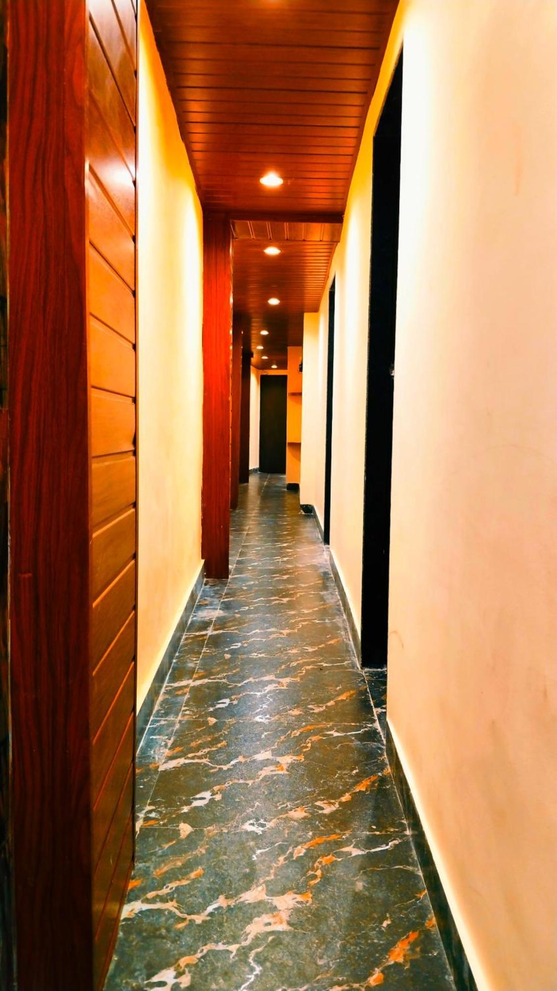 Nadim Tiger Residency 2*