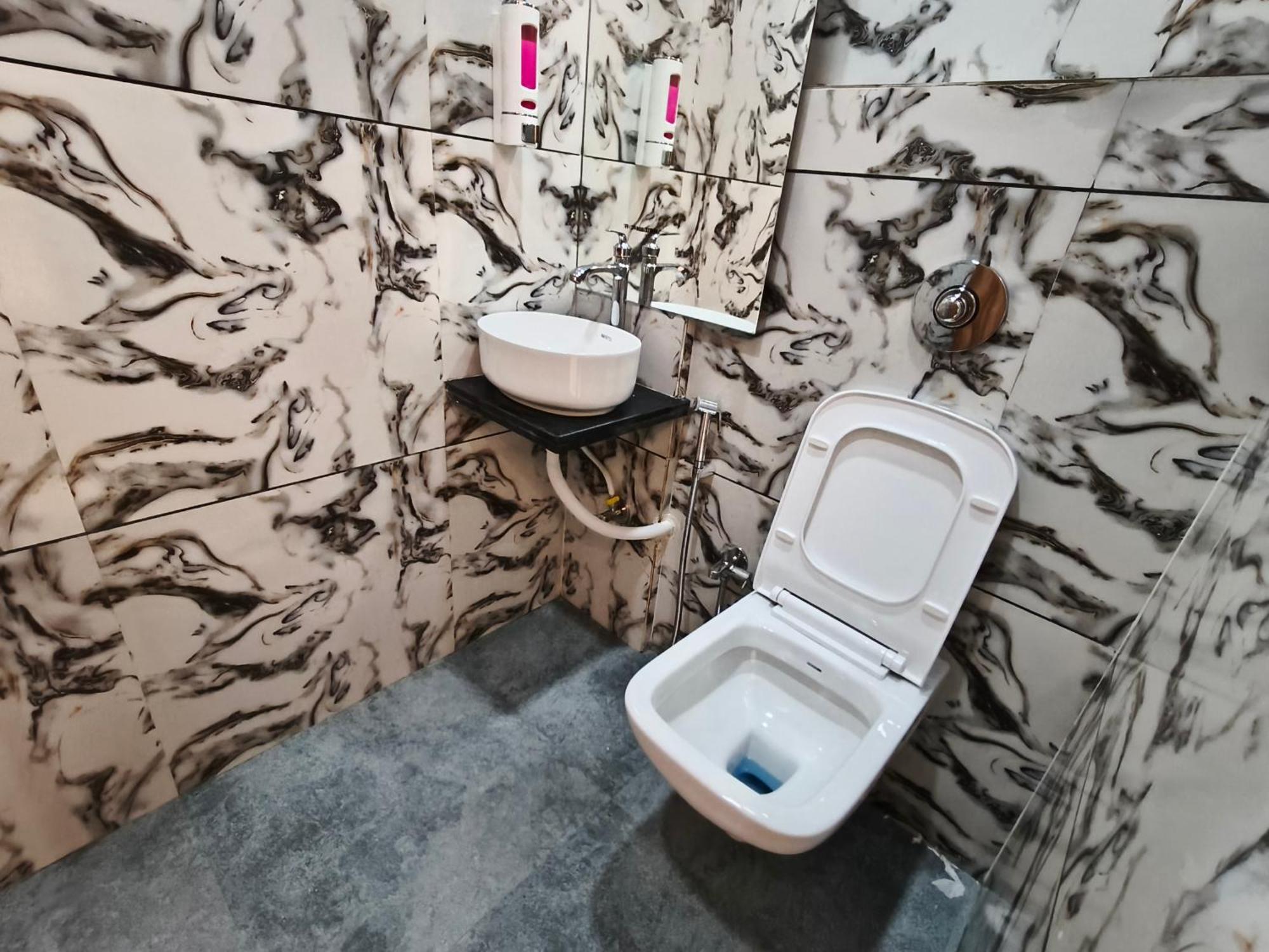 Golden Tree Hotel Mumbai