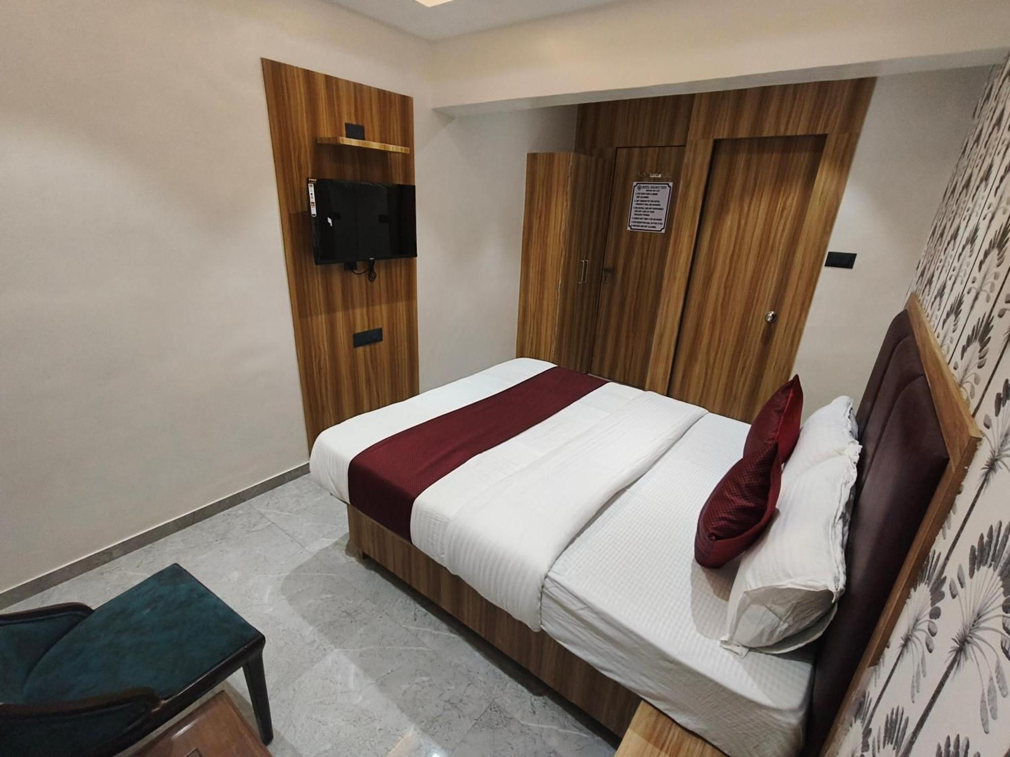 Golden Tree Hotel Mumbai