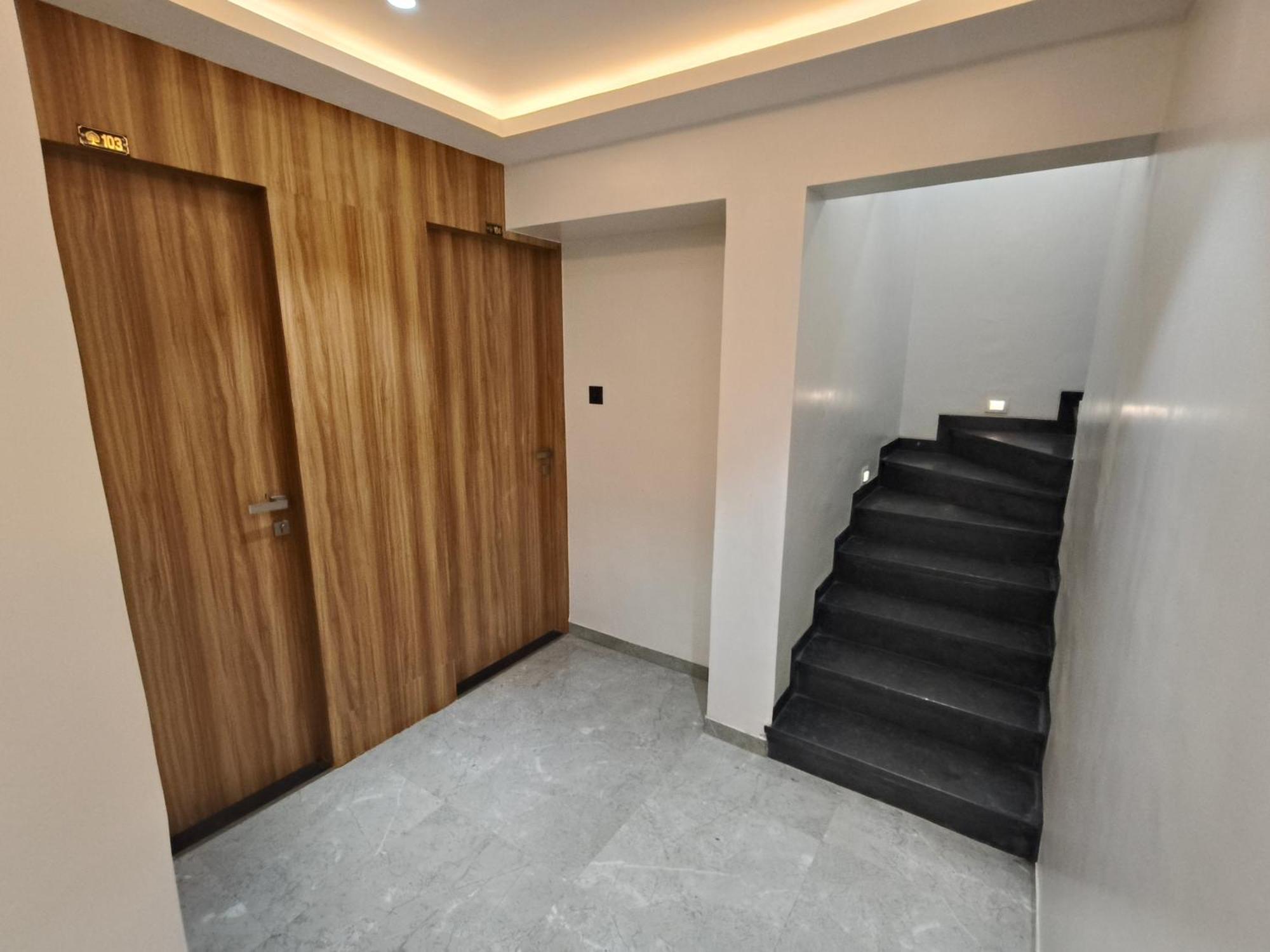 Hotel Golden Tree 2*