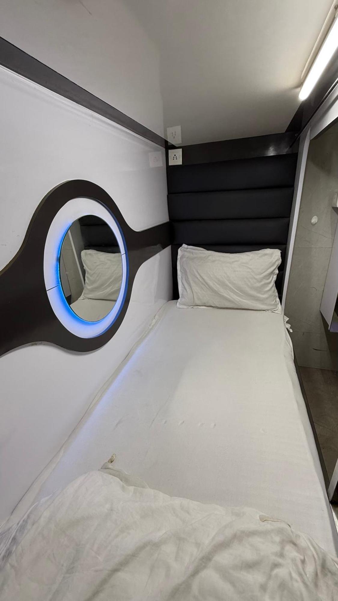 Ocean T-2 Capsule hotel Mumbai