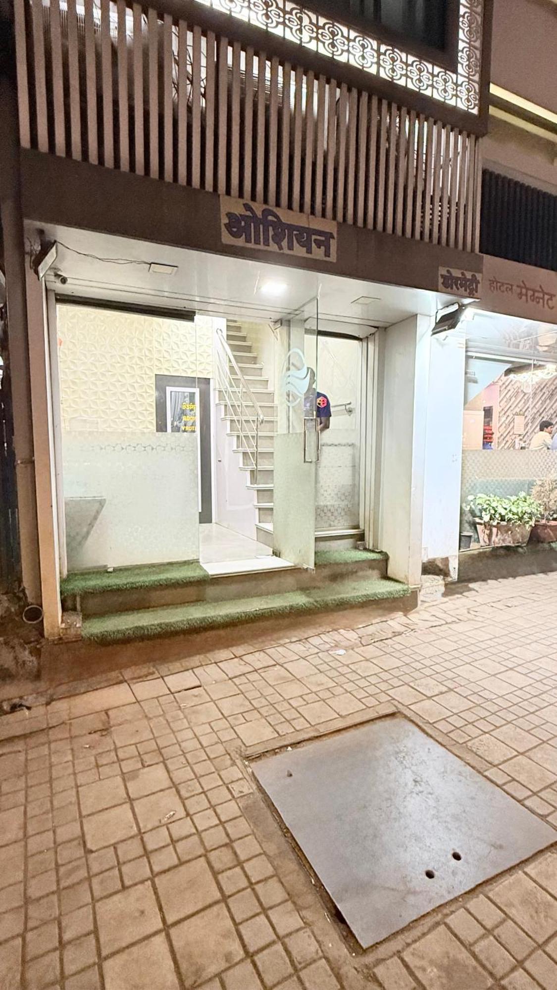 Ocean T-2 Capsule hotel