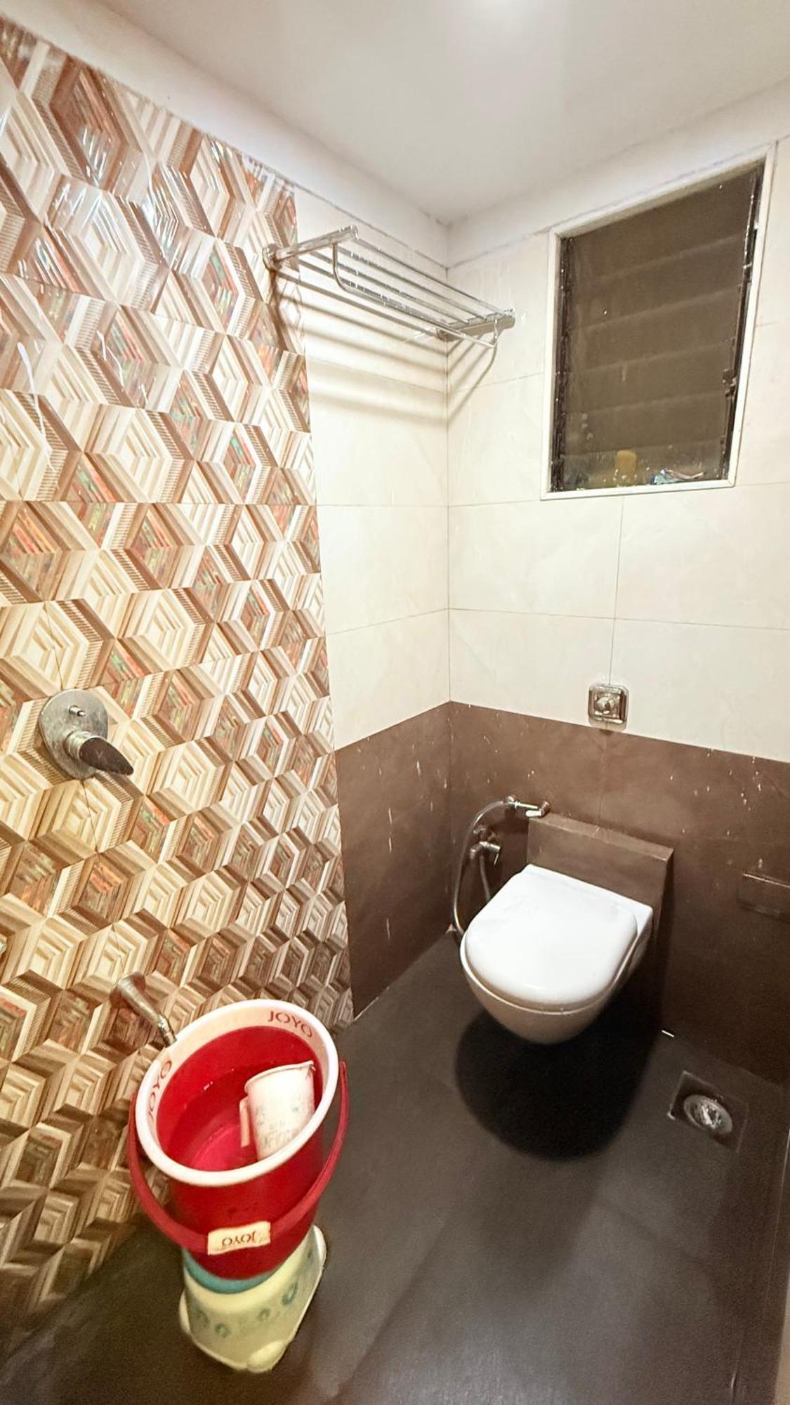Capsule hotel Ocean T-2 Mumbai