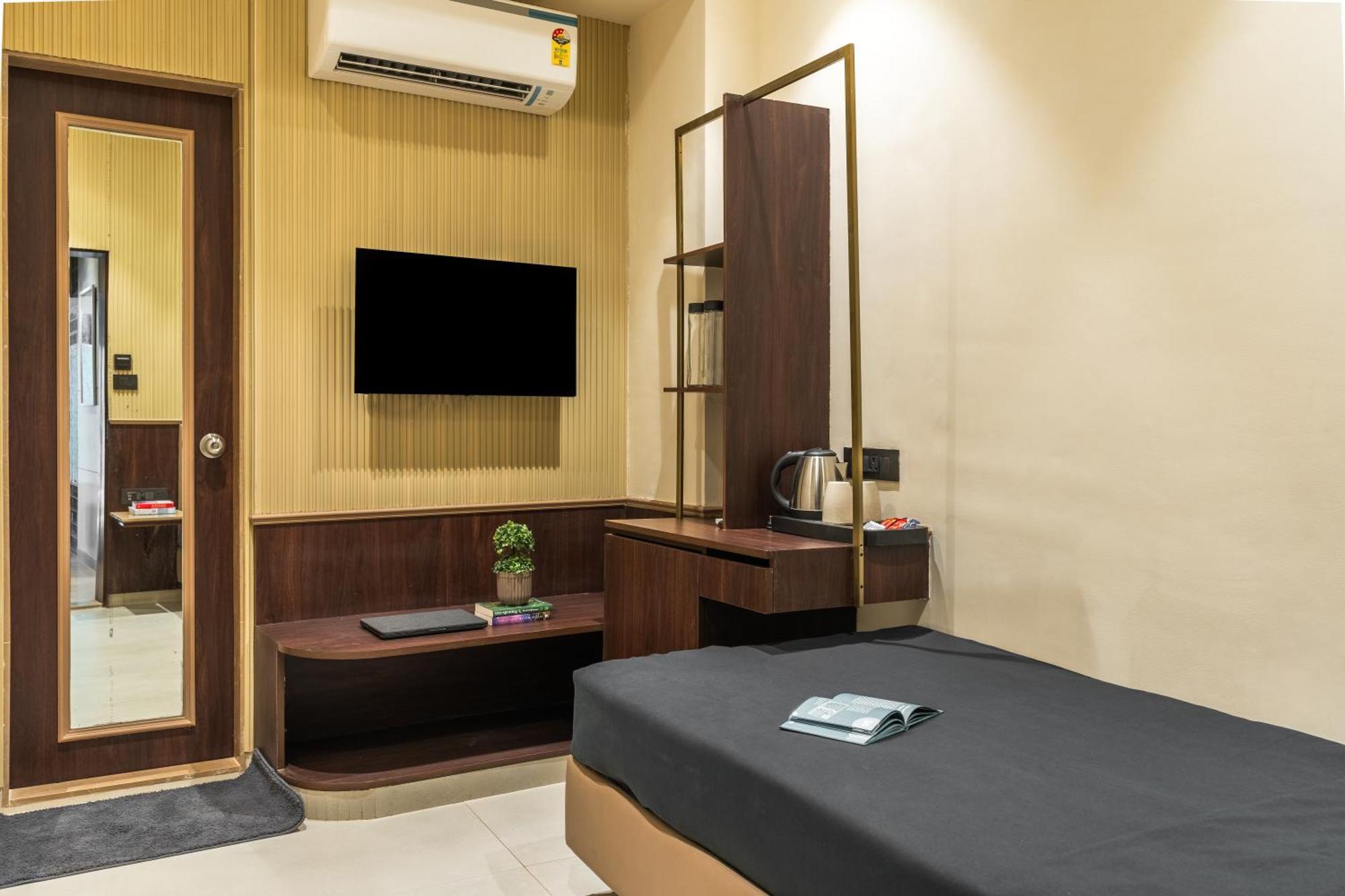 The Mumbai, International Airport Hostel Mumbai