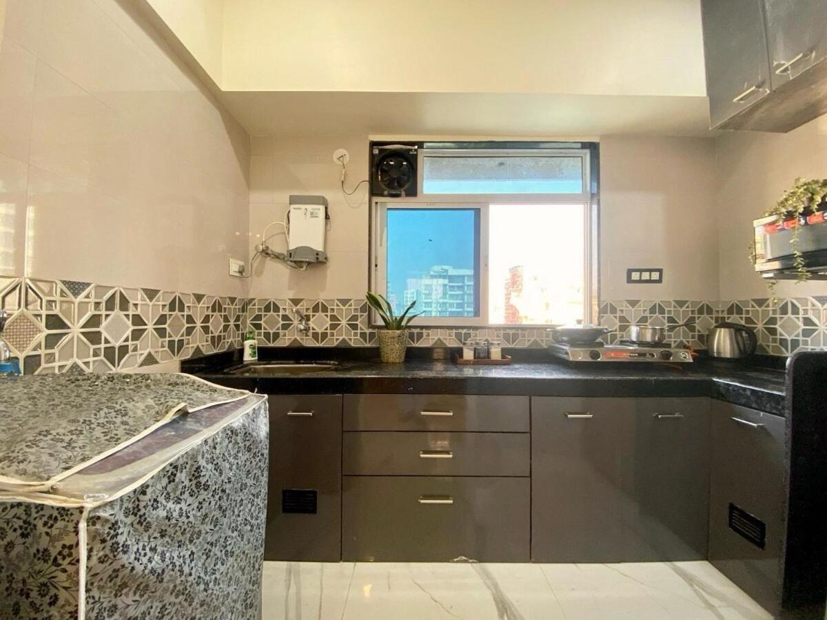 Sheetal Vaibhav 902 Apartment