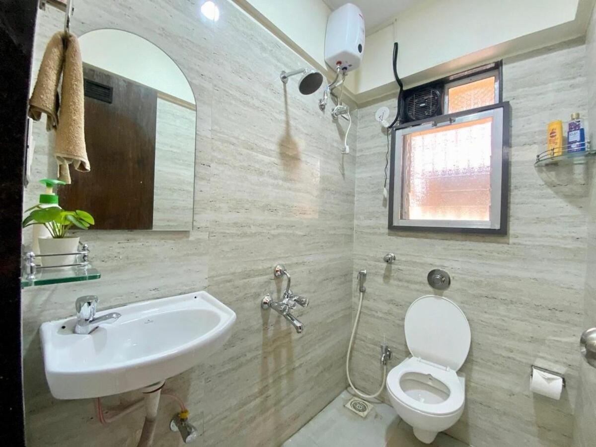 Sheetal Vaibhav 902 Apartment