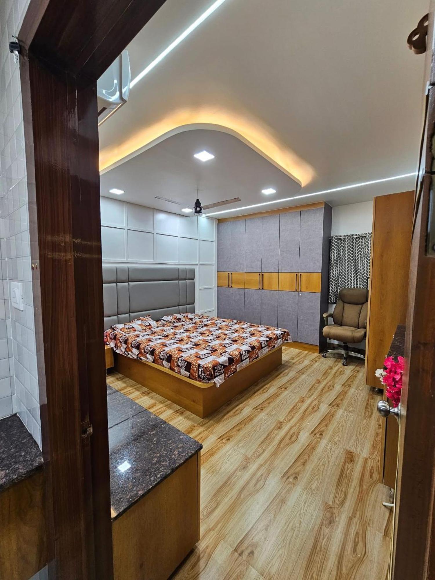 Laxmi Prabha Raheja *