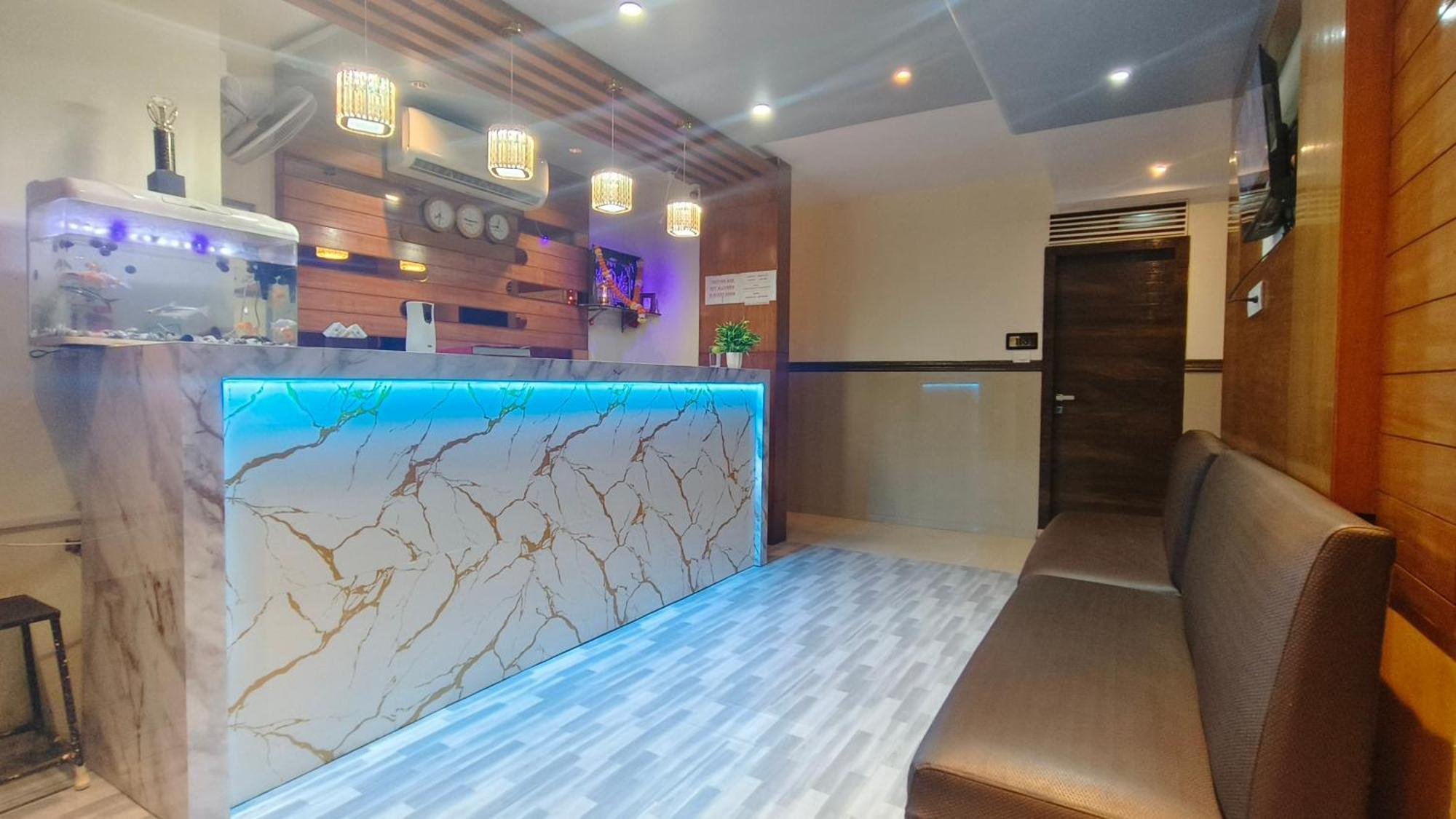 Ashraya International Hotel Mumbai