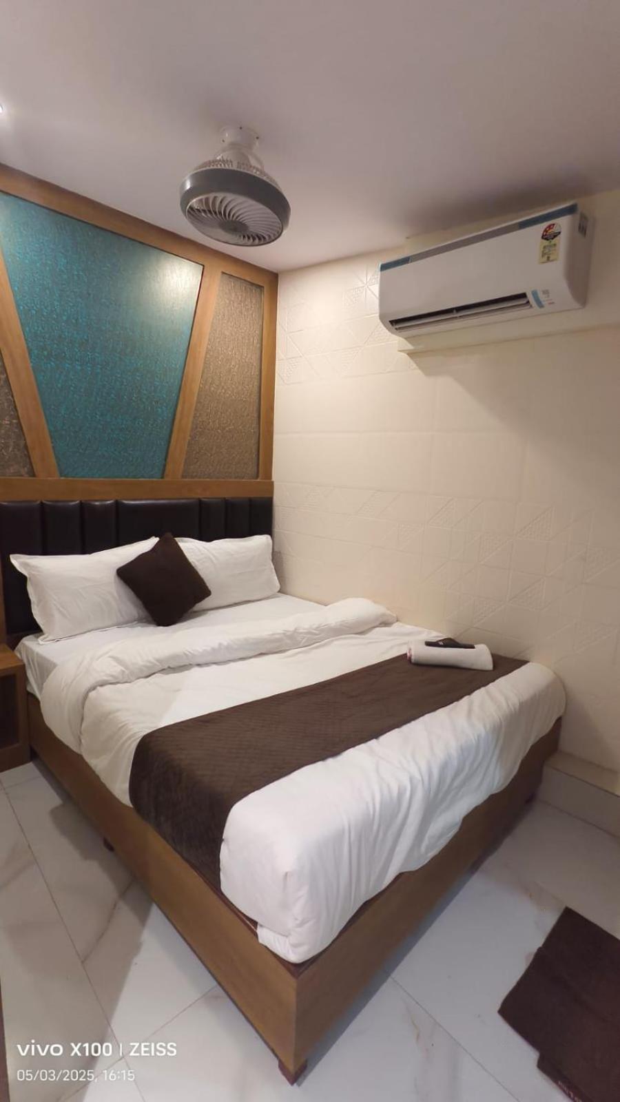 Crest Hotel