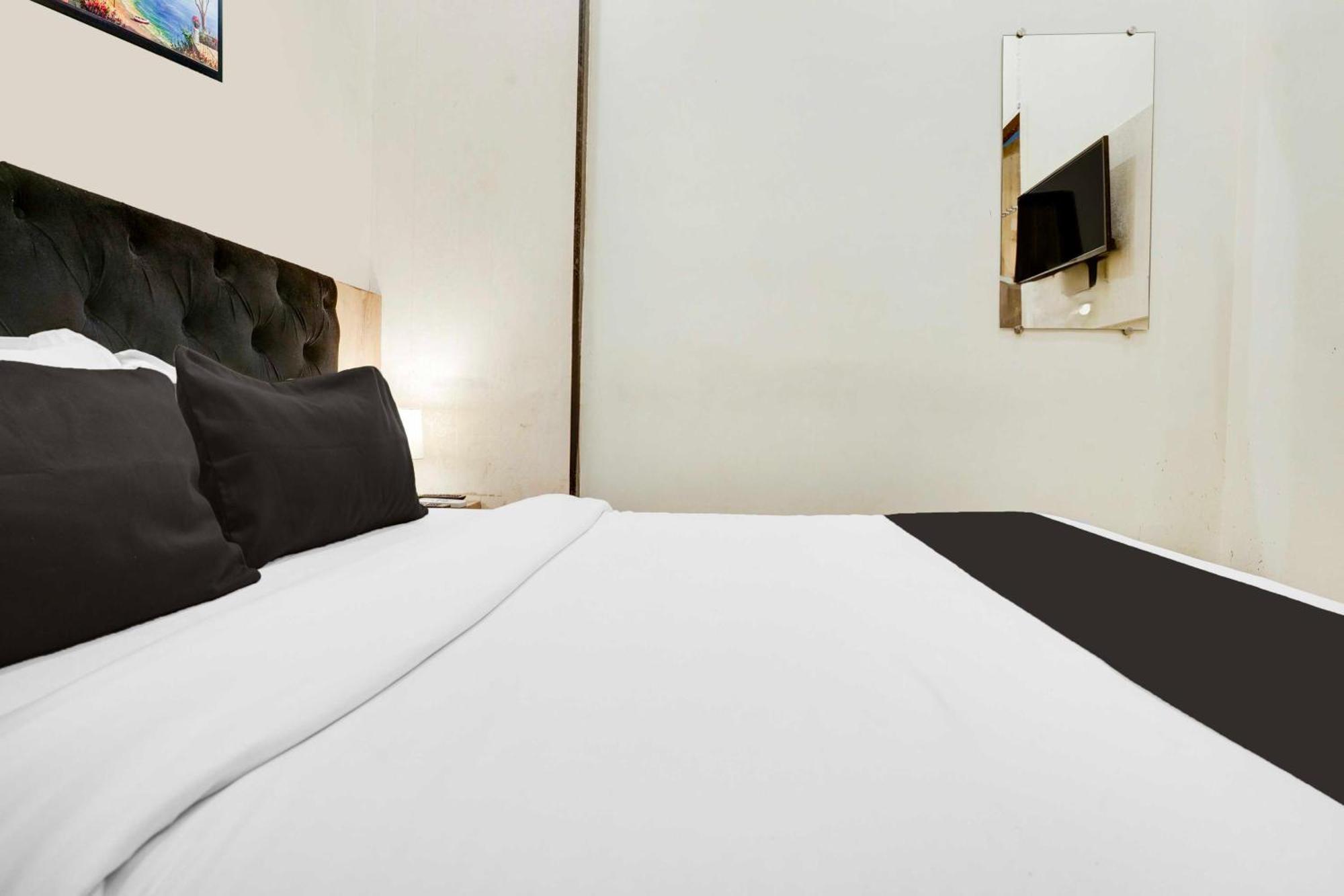 Townhouse Parle Mumbai