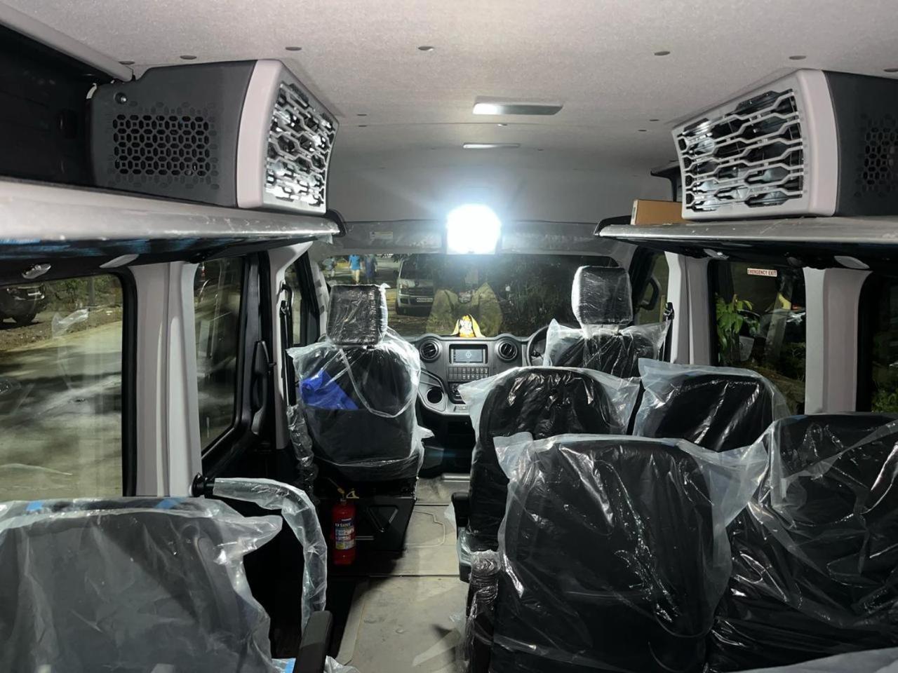 Journey Gem Travels Botel *