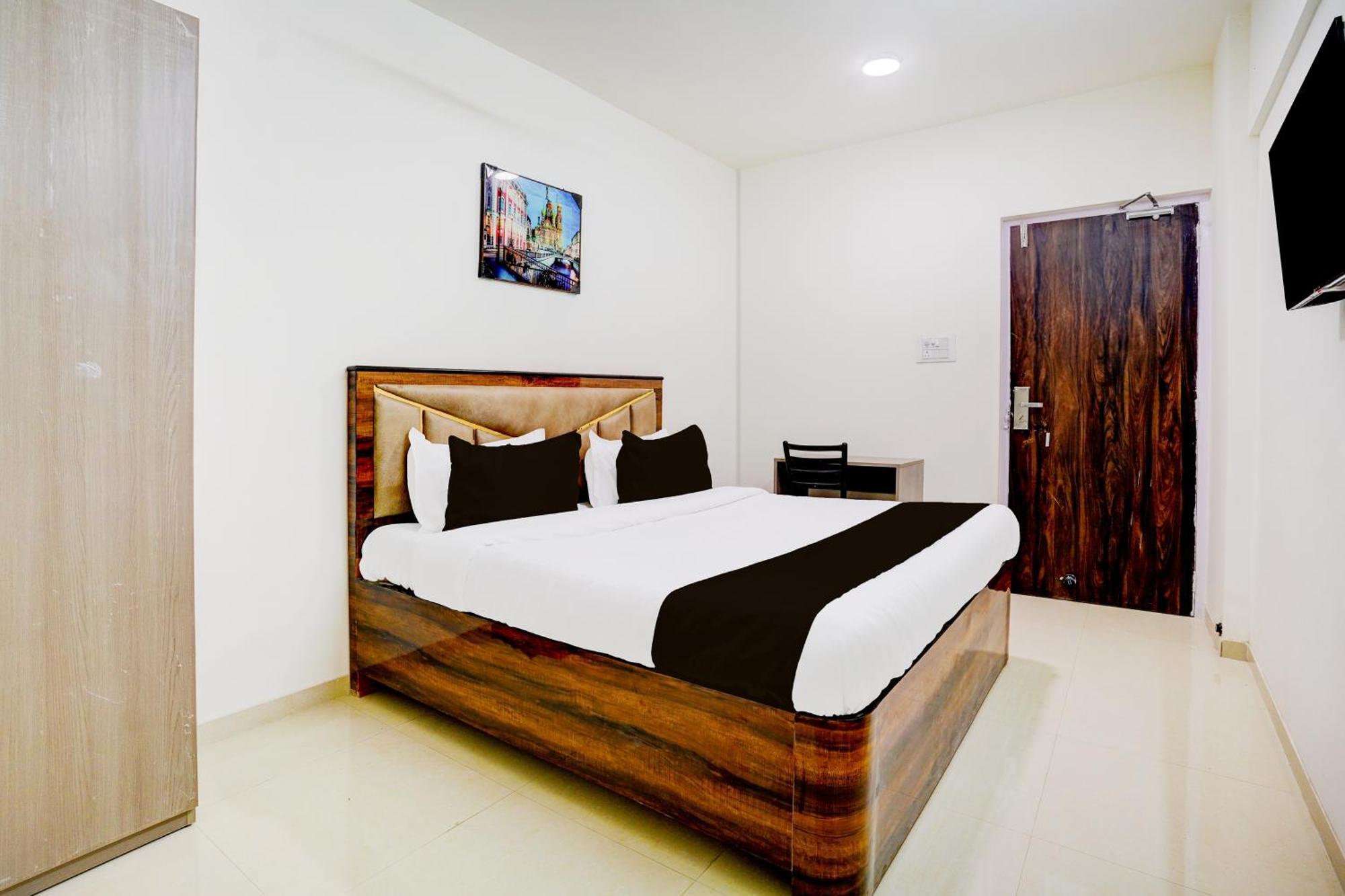 Townhouse Vangani Railway Station Formerly Chadha 4* Neral