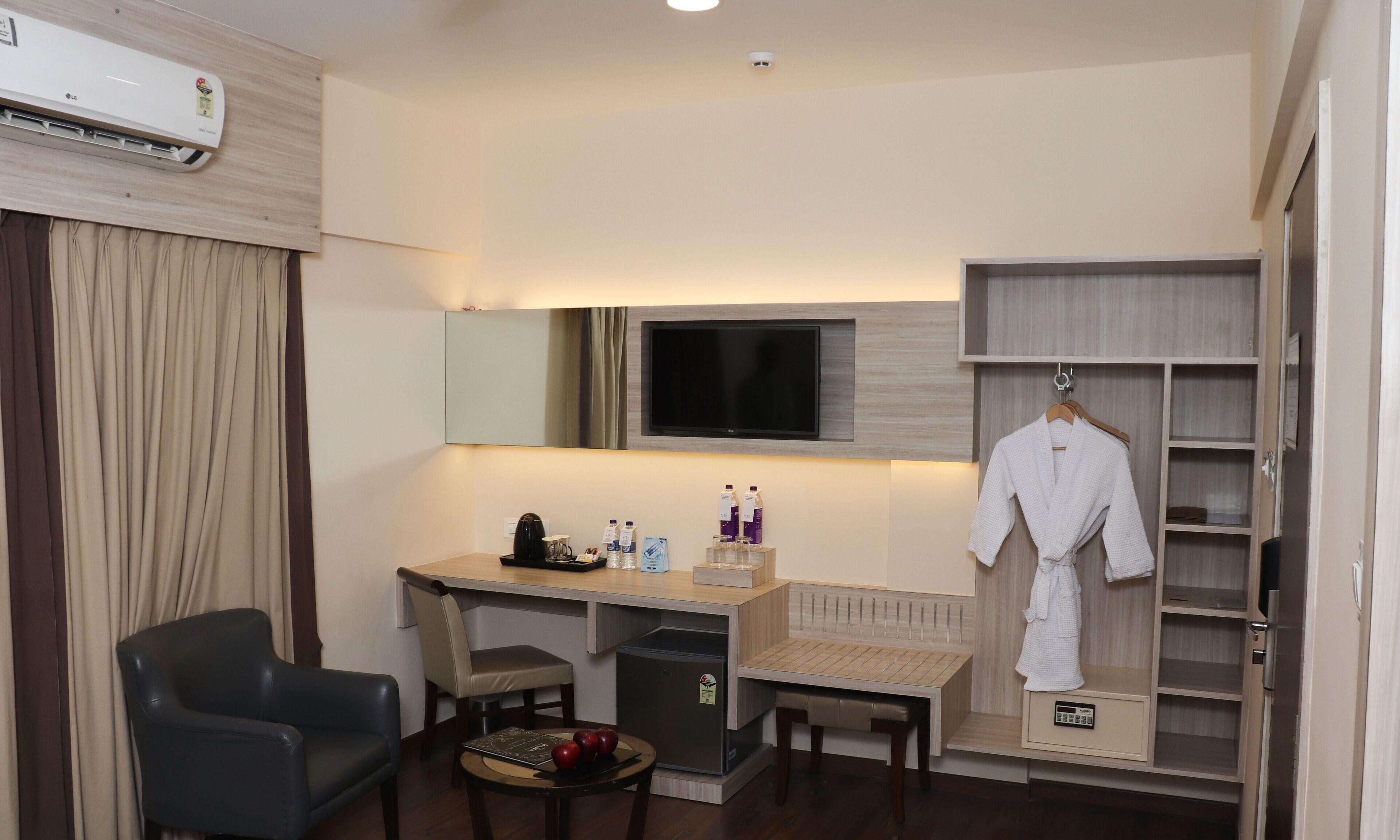 Hotel Bawa Regency