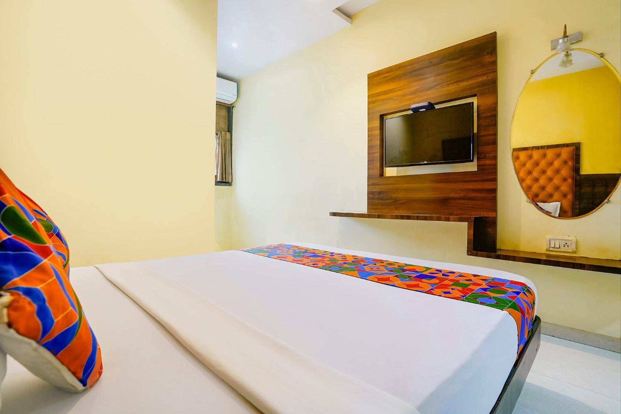 Via New Silver Elite Hotel Mumbai