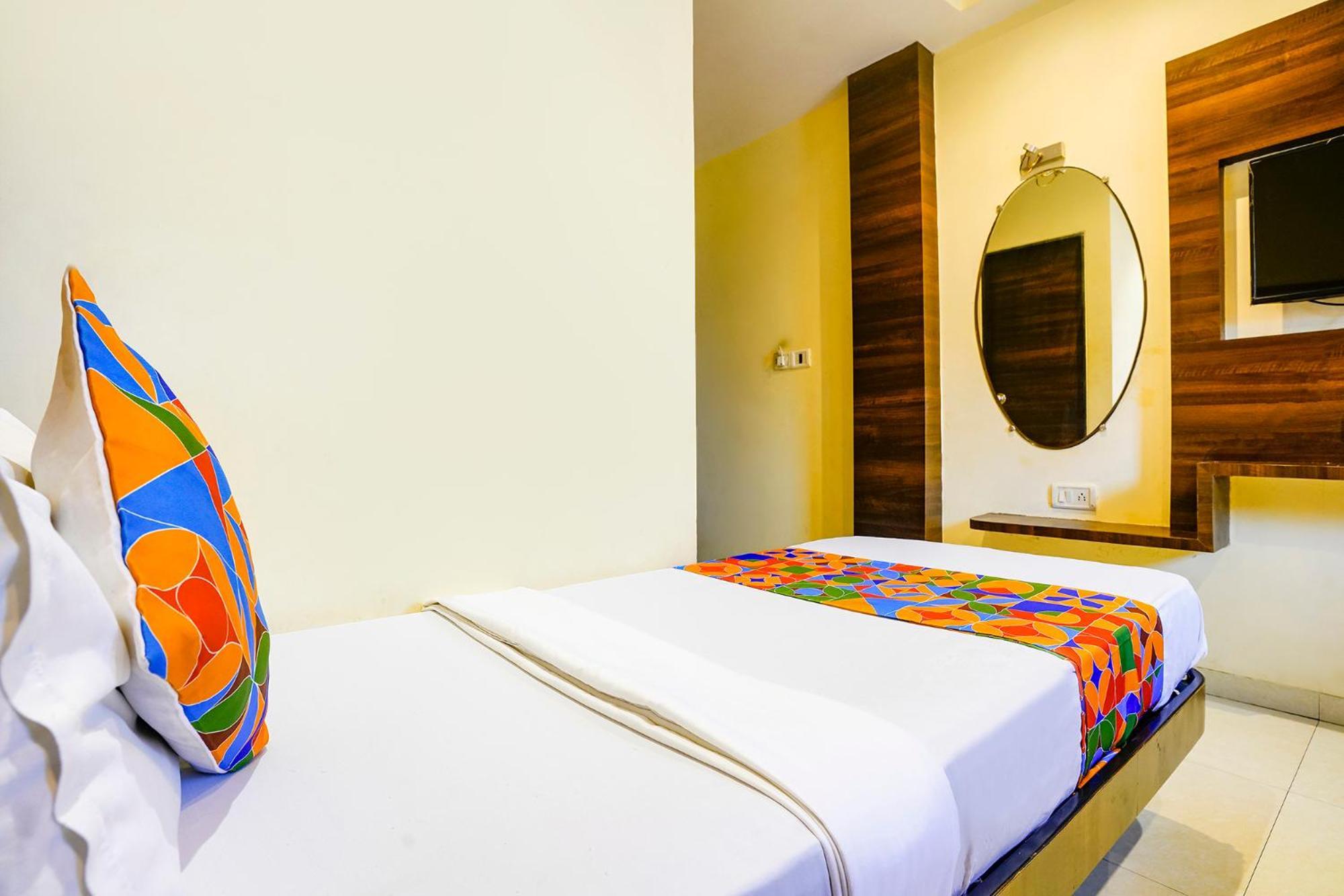 Via New Silver Elite Hotel