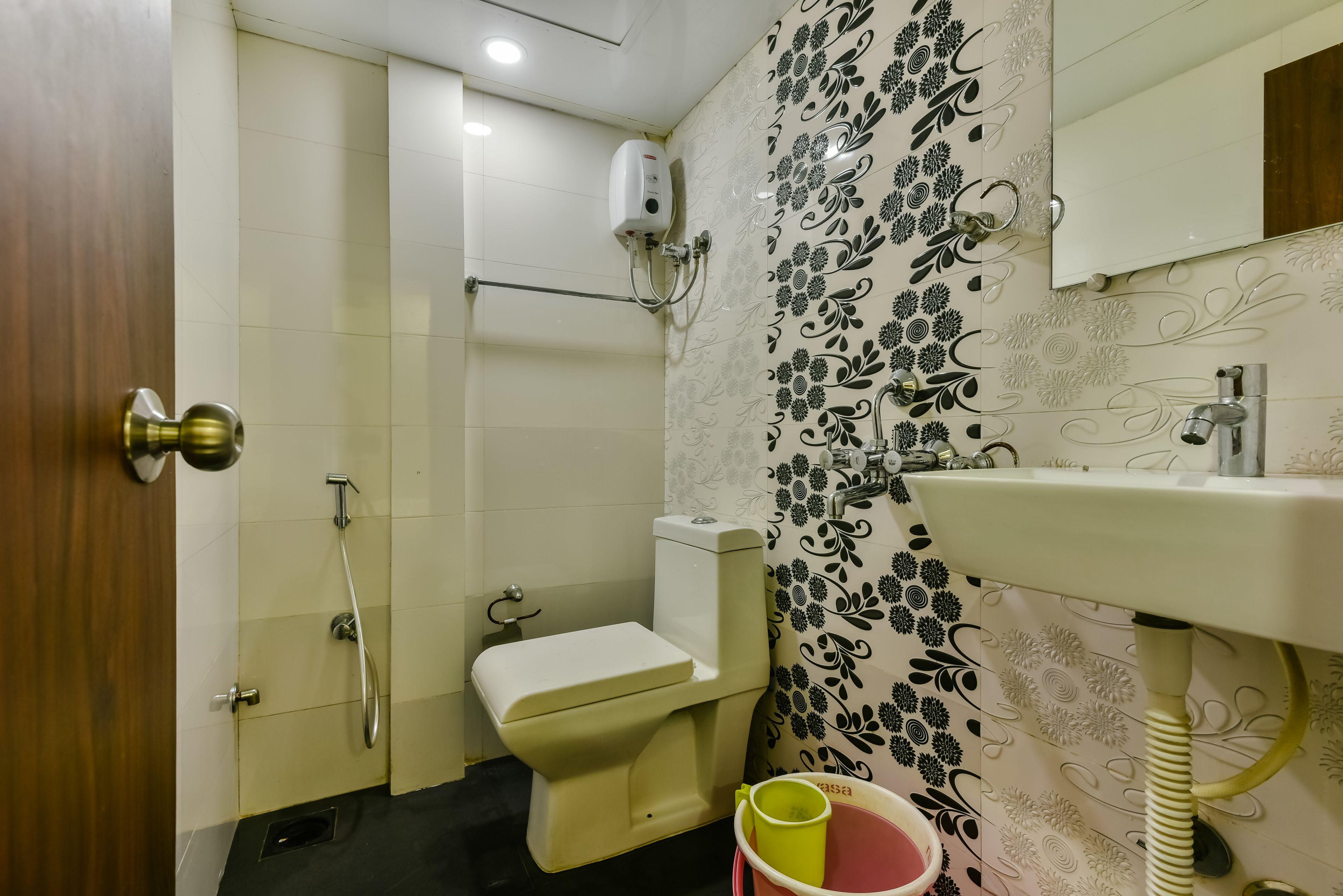 Guestinn Residency Hotel 3*