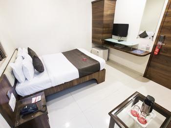 Causeway, Colaba Hotel Mumbai