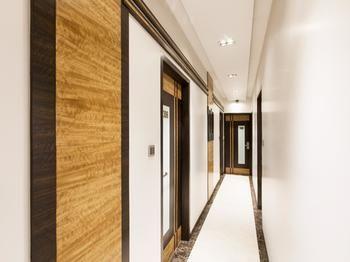 Hotel Causeway, Colaba *