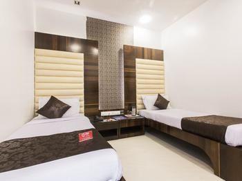 Hotel Causeway, Colaba *