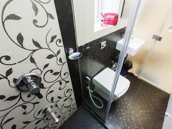 Hotel Causeway, Colaba *