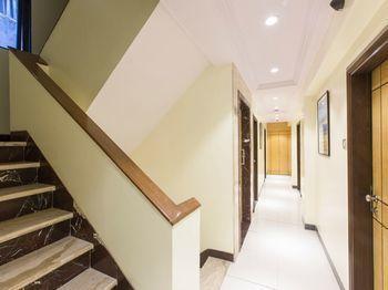 Hotel Oyo Marine Lines Mumbai