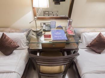 Hotel Oyo Marine Lines 4*