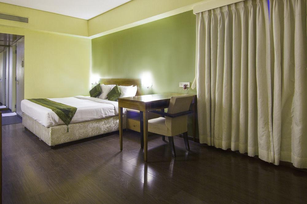 The Legend Hotel- Santacruz Near International Airport Hotel Mumbai