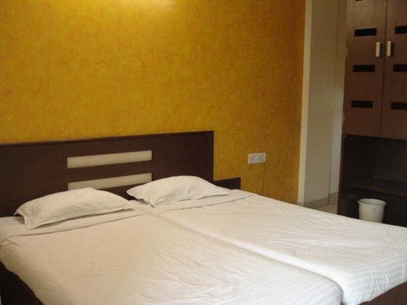 Hotel Jayshree Domestic Airport