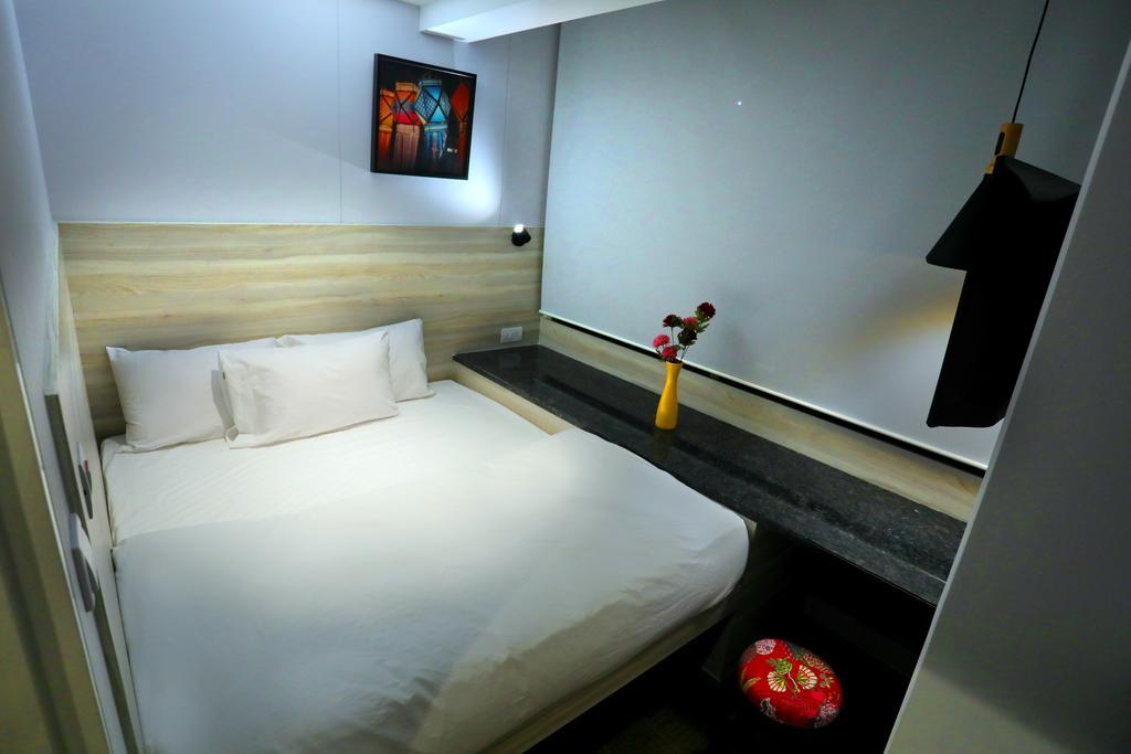 Capsule hotel Urbanpod 3*