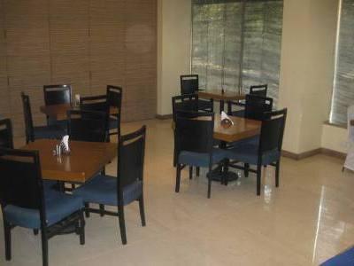 The Legend Hotel- Santacruz Near International Airport