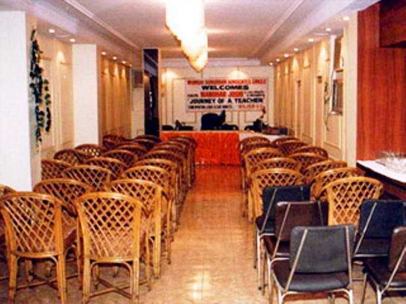 Hotel Singhs International