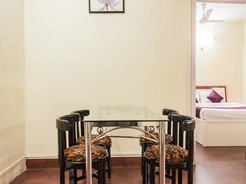 Oyo Malad Raheja Complex Road Apartment *