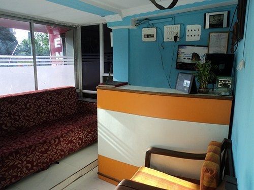 Eden & Dormitory - Hotel 2*