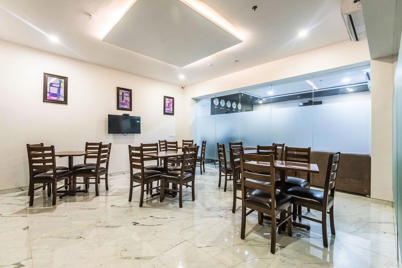 Hotel Oyo 6832 7 Cepl 3*