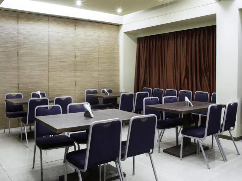 Hotel The Legend Hotel- Santacruz Near International Airport Mumbai