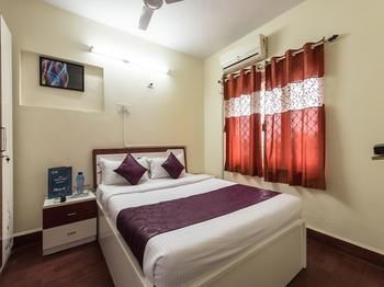 Apartment Oyo Malad Raheja Complex Road *
