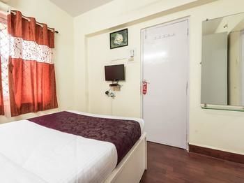 Apartment Oyo Malad Raheja Complex Road *