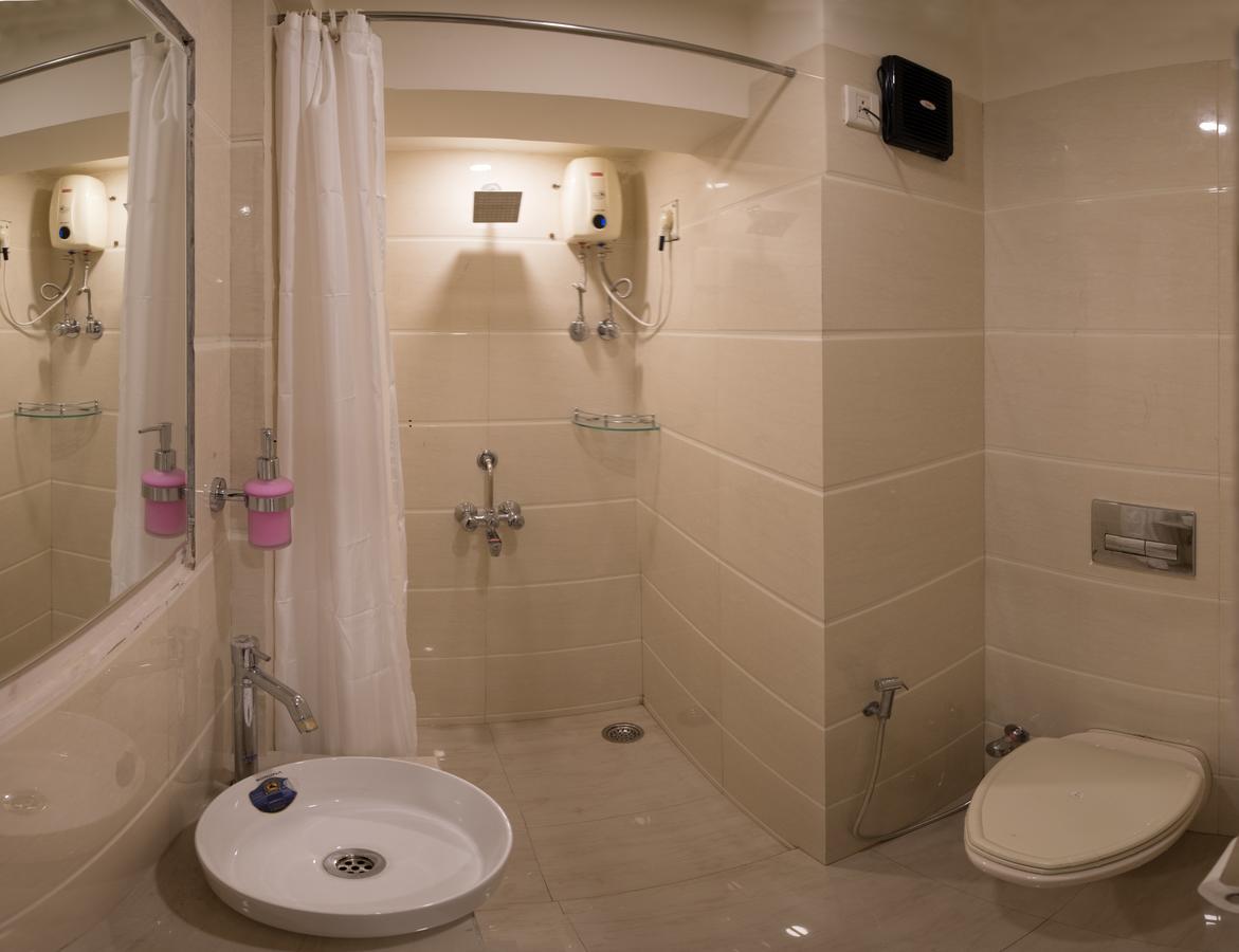 Basti - A Backpackers Albergue *