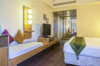 The Legend Hotel- Santacruz Near International Airport 3*