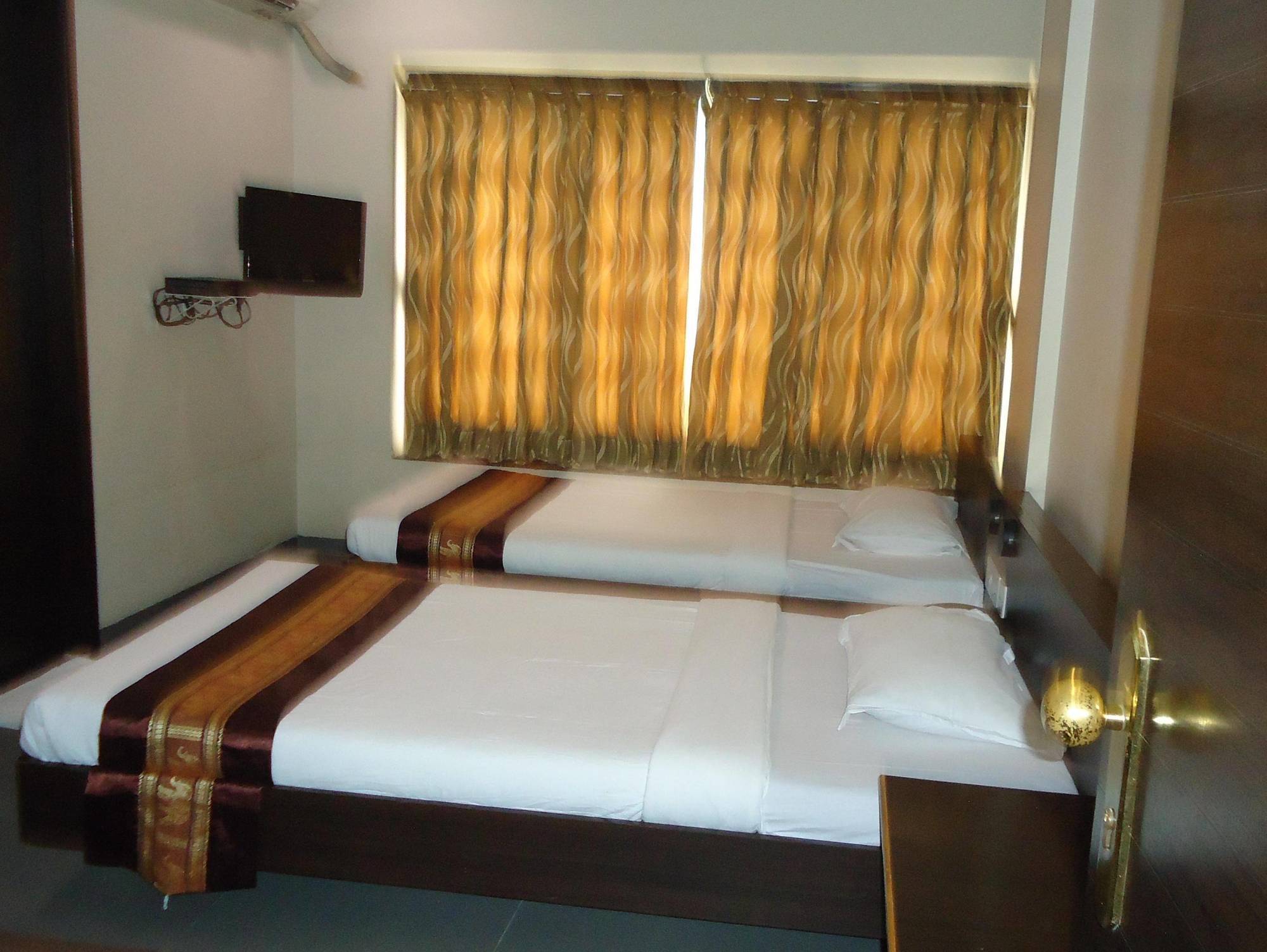 Jayshree Domestic Airport Mumbai