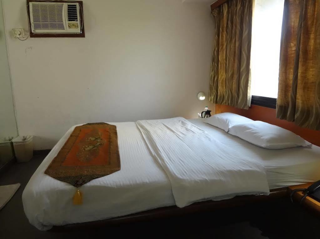 Jayshree Domestic Airport Hotel Mumbai