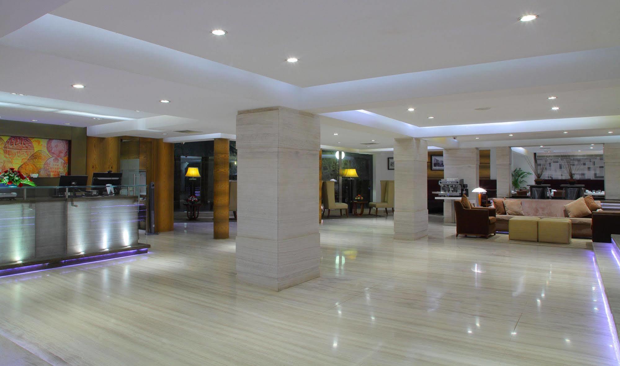 Hotel Hiltop 3*