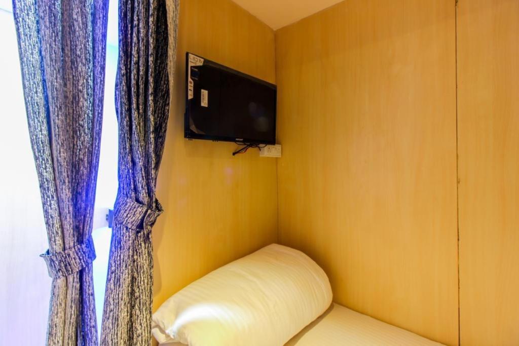 Seven Hills Hostel *