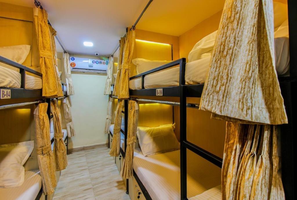 Hostel Seven Hills *