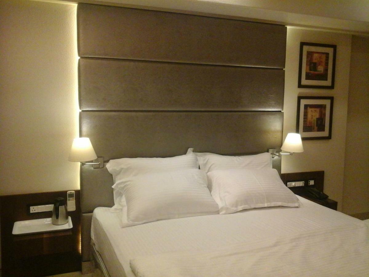 Hr Residency Hotel