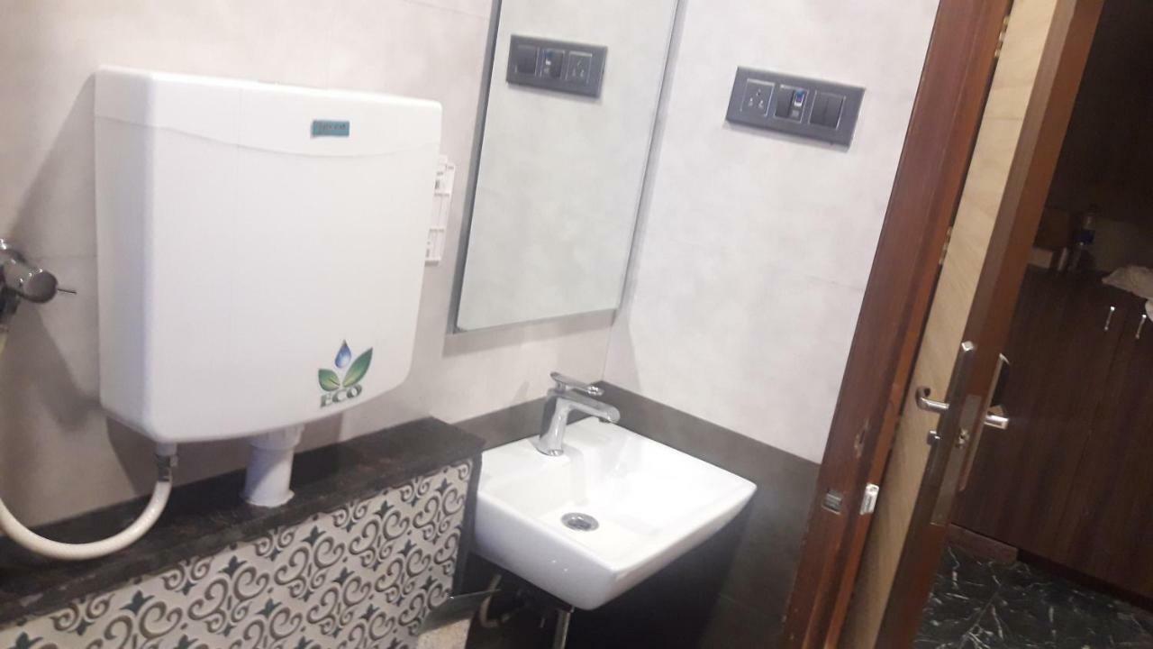 Shine Hospitality Hotel Bombaim
