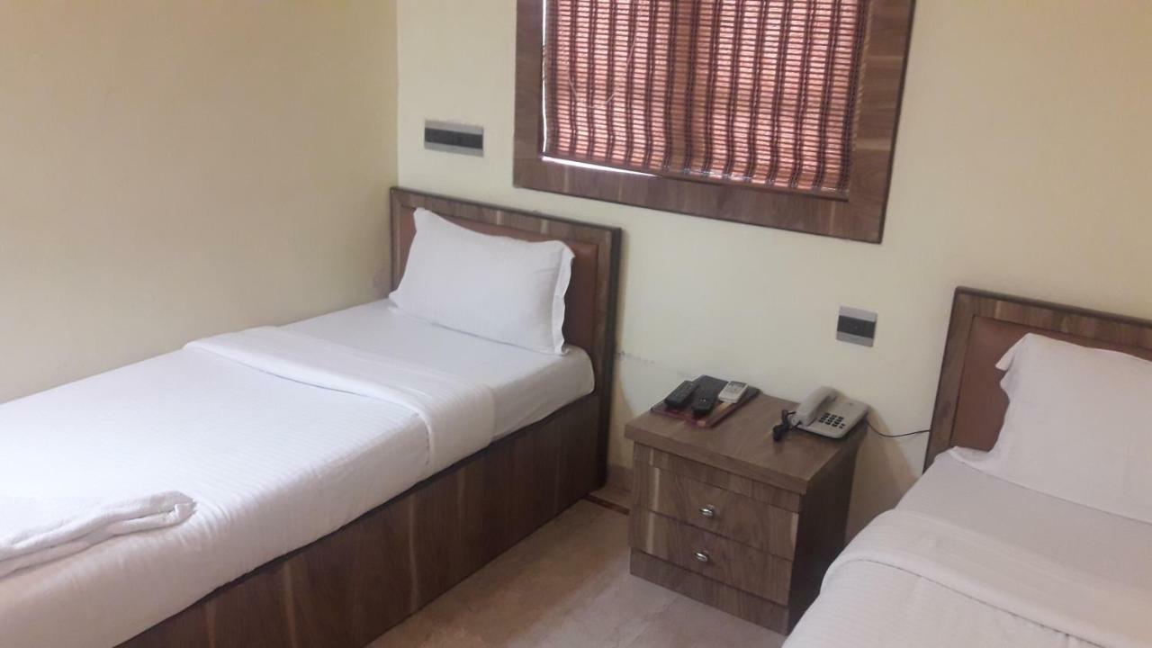 Shine Hospitality Bombaim