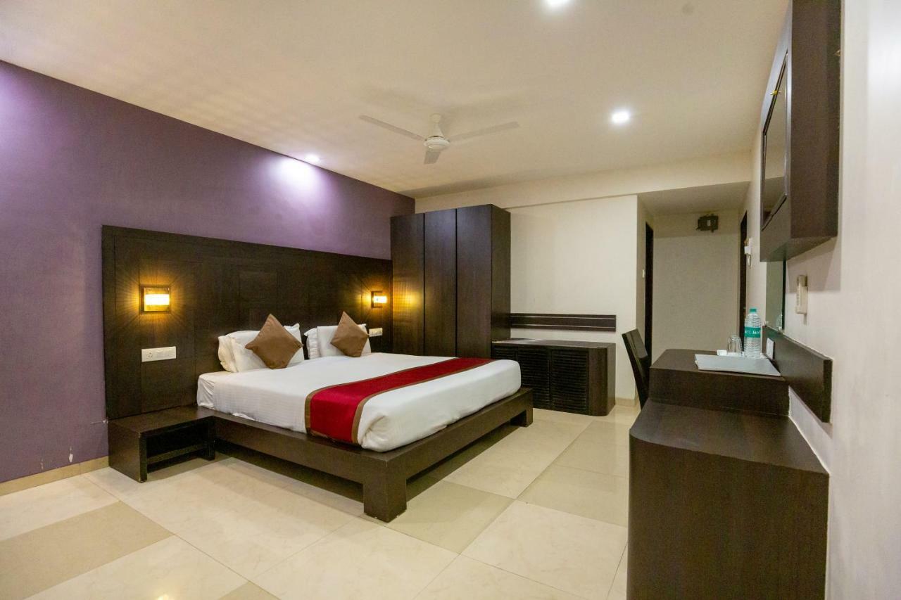 Hotel Sukh 3*