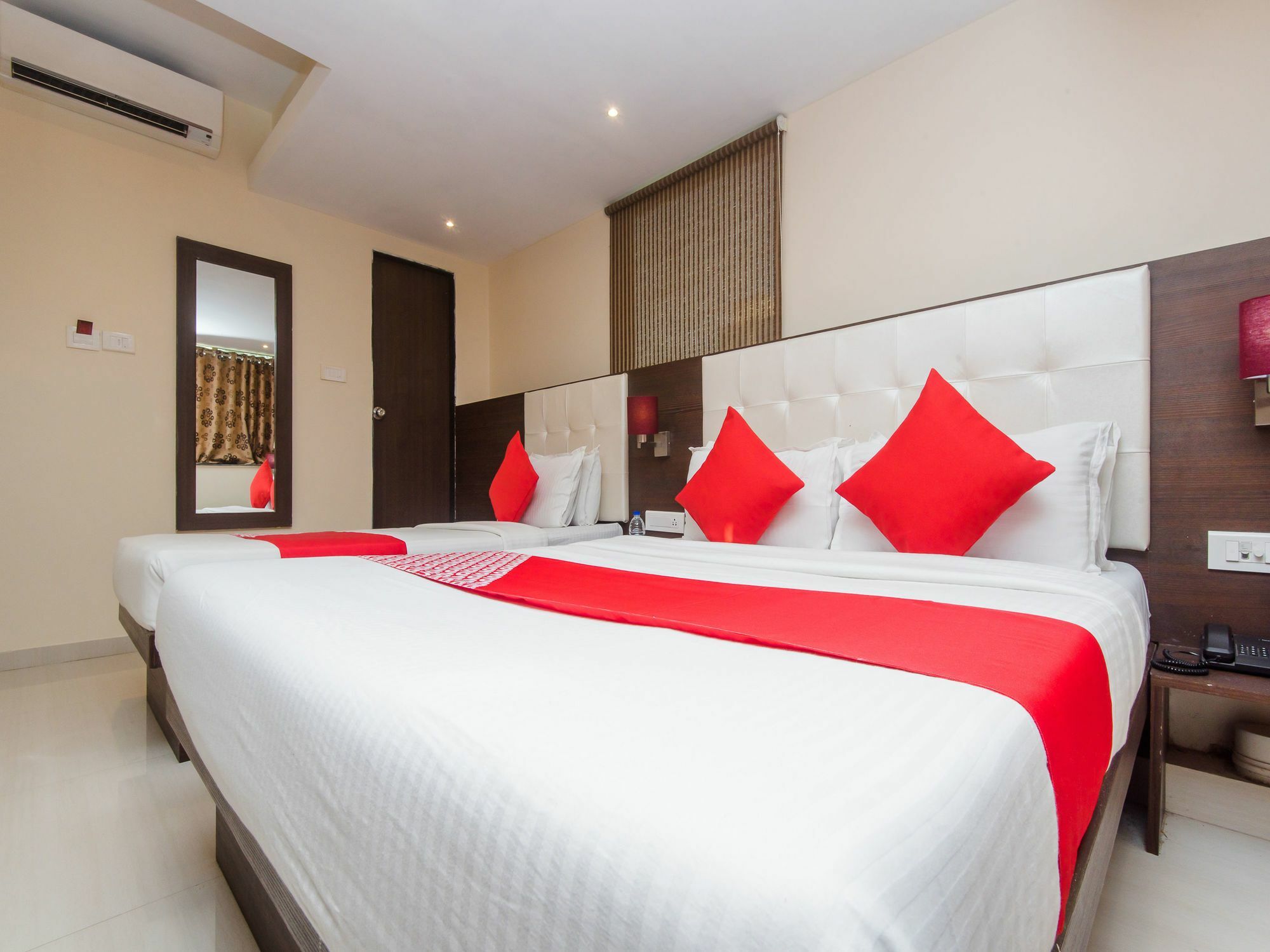 Hotel Oyo 4414 Artus 3*